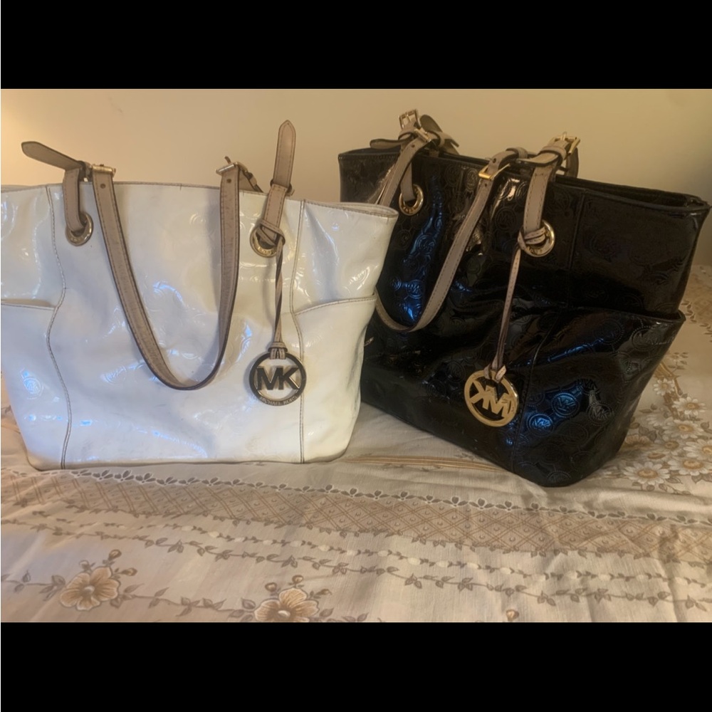 Michael Kors Glossy Black and White purse/ Totes